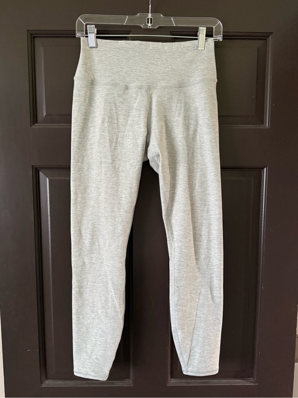 ALO Yoga Highlight Legging 7/8th Length Athletic Heather Gray M Medium EUC HR